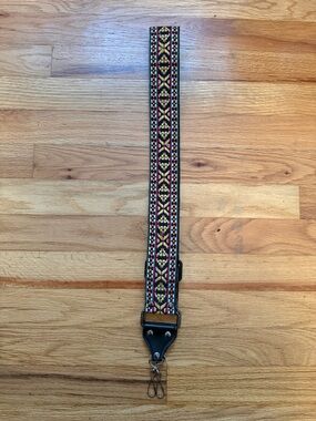 Preowned colorful camera stap